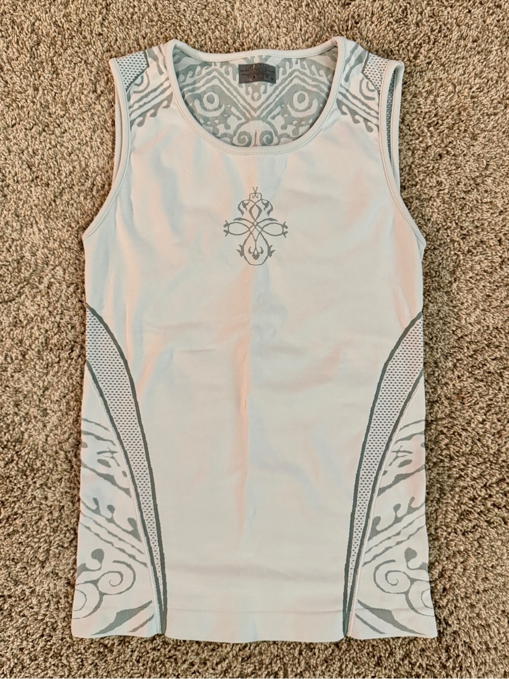 EUC Athleta Sleeveless White Tank Top with Light Gray Pattern, Size Medium